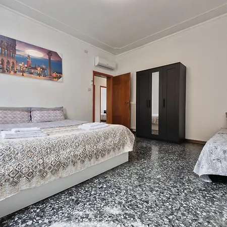 Guest house Cozy Best In City Marghera